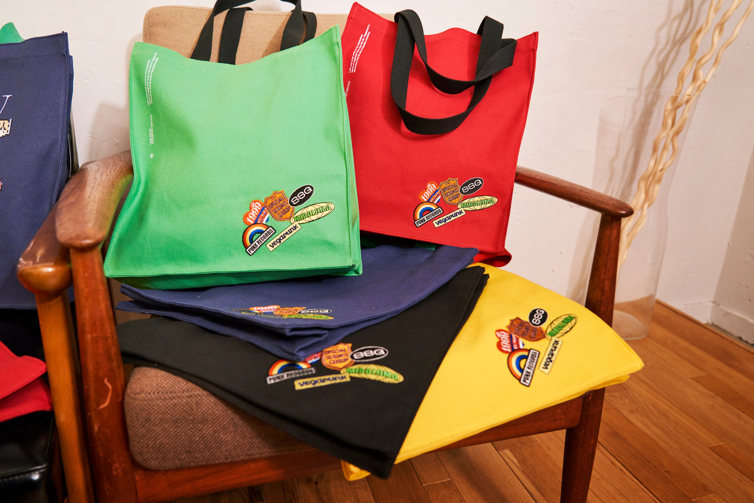 GOODS